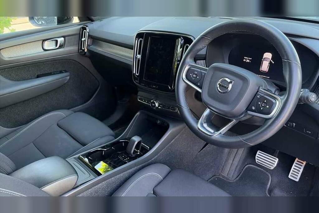 Volvo XC40 300Kw Recharge Twin Plus 78Kwh Awd YB71FHD Grey #4