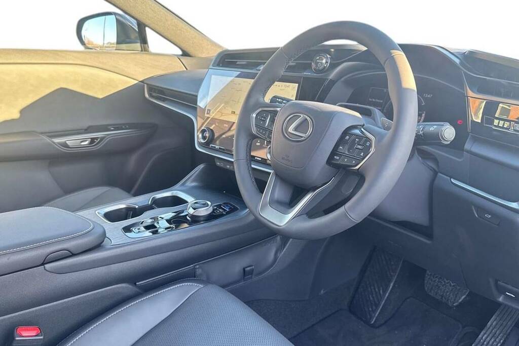 Lexus RZ 450E 230Kw Direct4 Urban 71 Kwh Silver #12