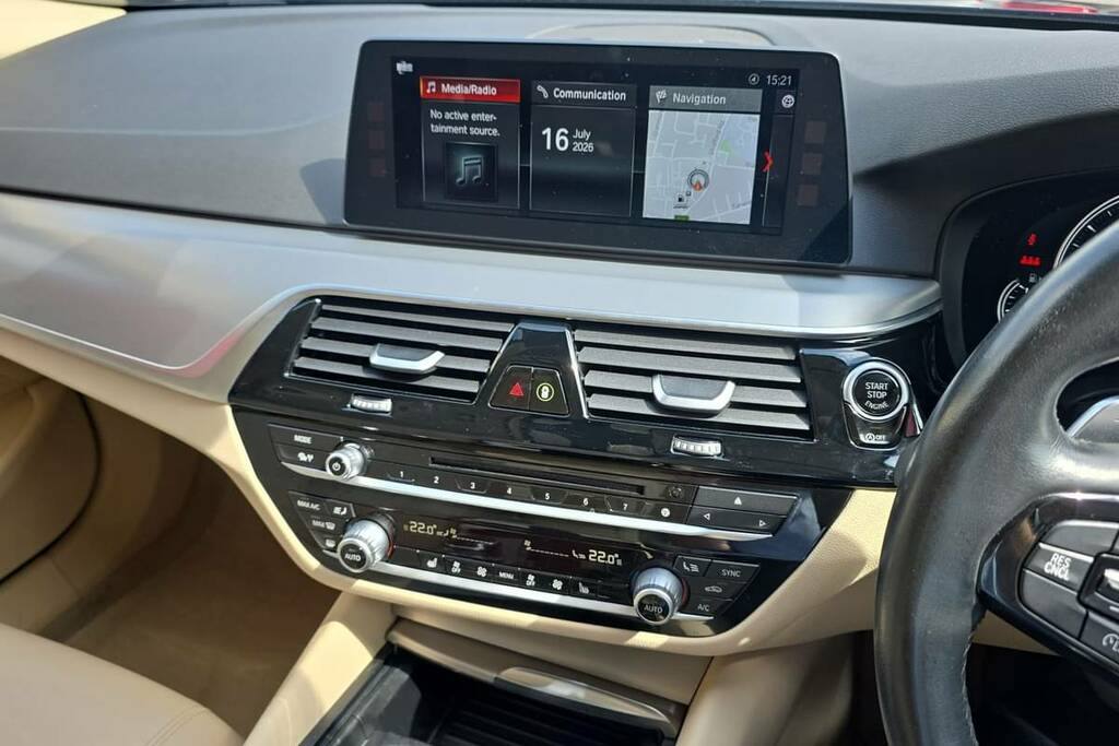 BMW 5 Series 530I Se Blue #3