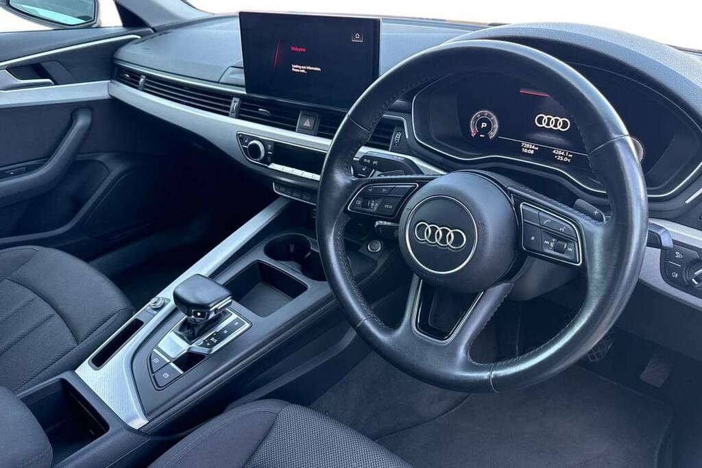 Audi A4 Avant 35 Tfsi S Line S Tronic White #4