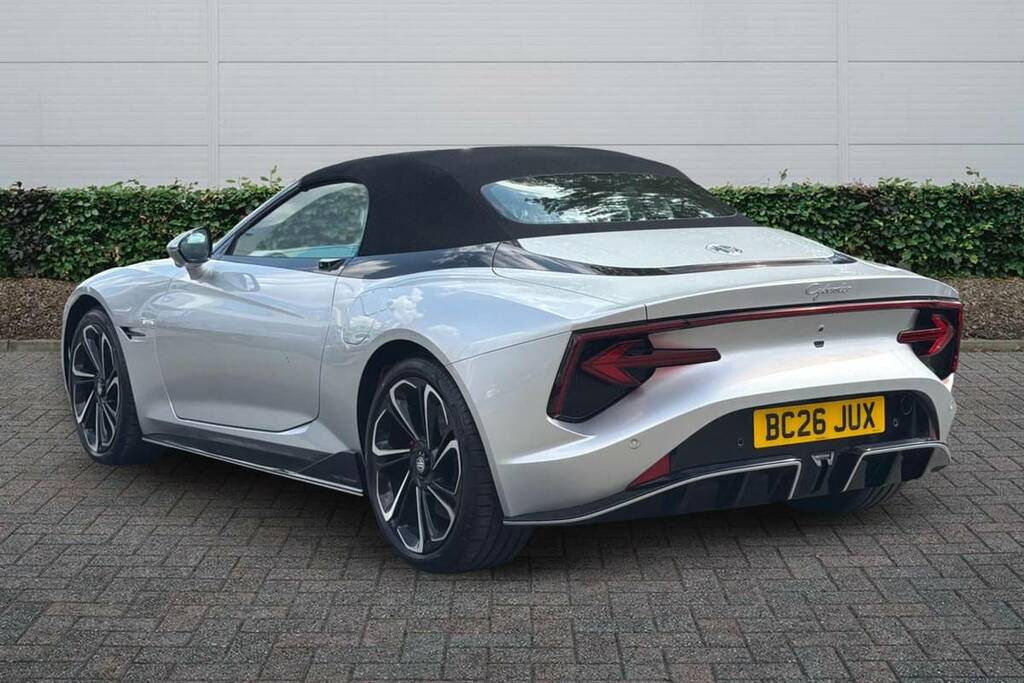 MG Cyberster 375Kw Gt Dual Motor 77 Kwh Awd Silver #5