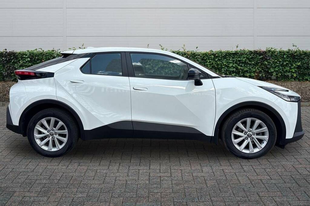 Toyota C-Hr 1.8 Hybrid Icon Cvt GX25ZFO White #4