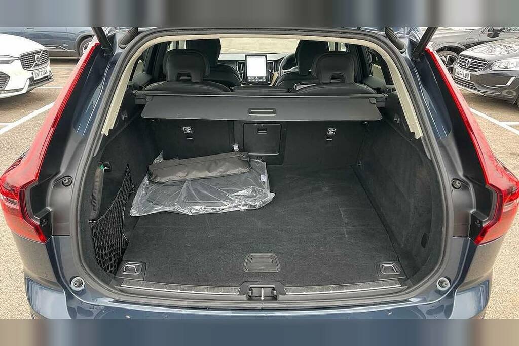 Volvo XC60 2.0 T6 350 Phev Plus Dark Awd Geartronic Blue #6