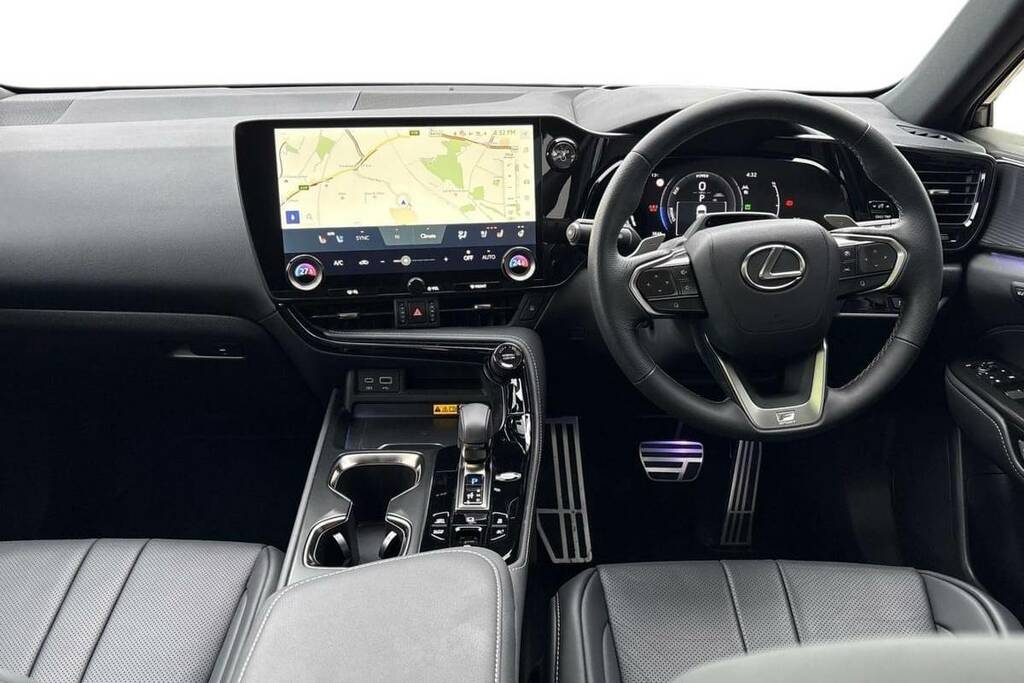 Lexus NX Premium Black #8