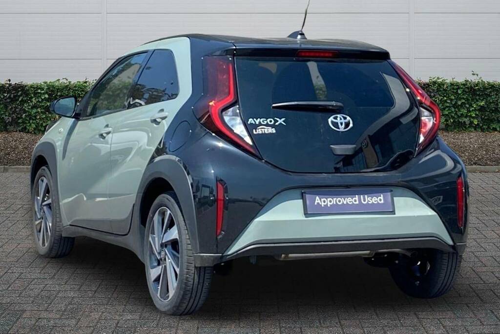 Toyota Aygo X 1.0 Vvt-i Edge WN75XPJ #2