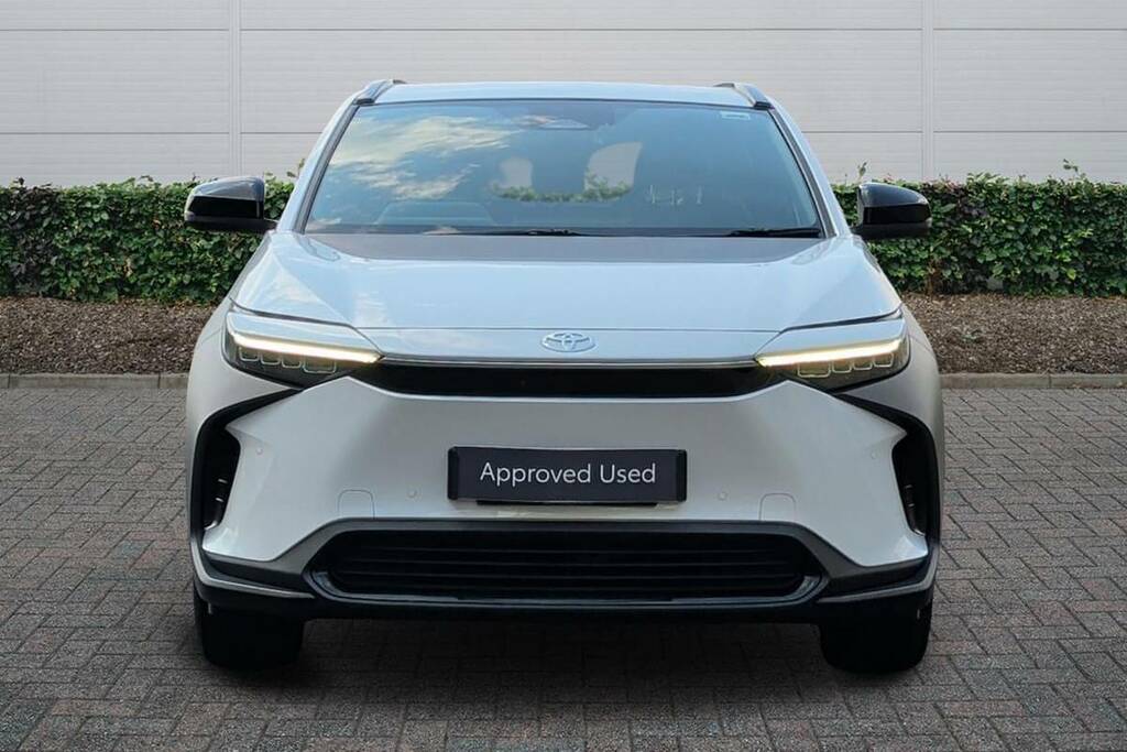 Toyota bZ4X 150Kw Motion 71.4Kwh 11Kw White #3