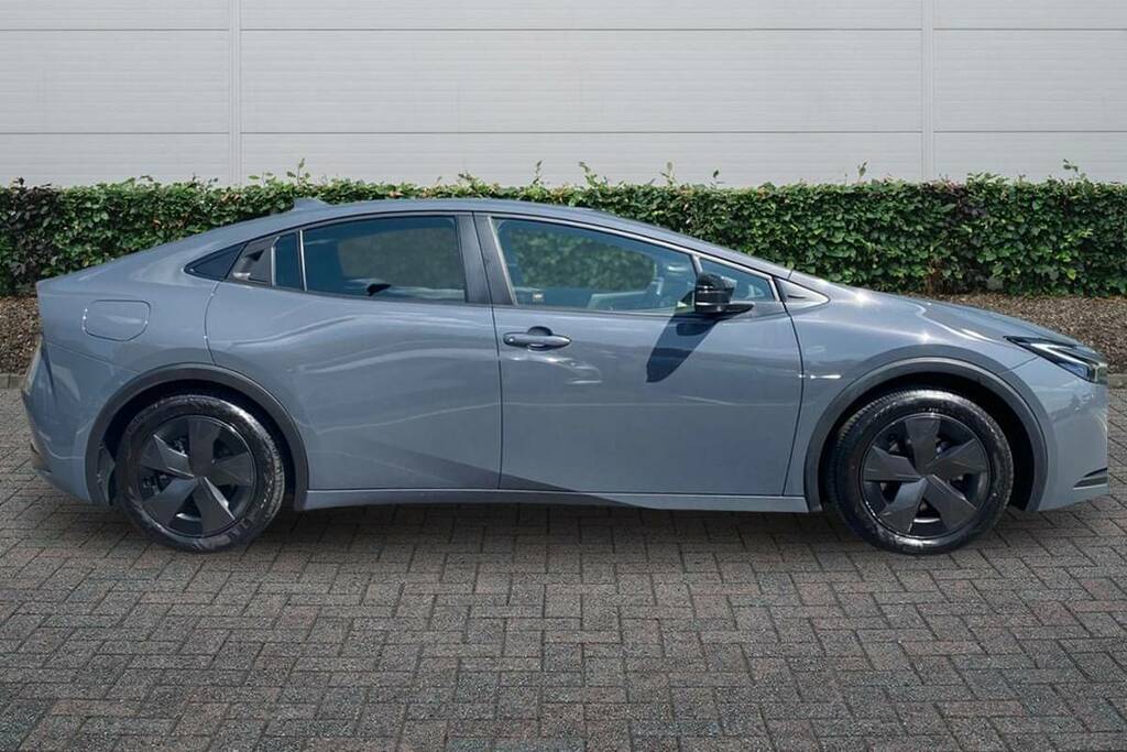 Toyota Prius 2.0 Phev Design Cvt #5