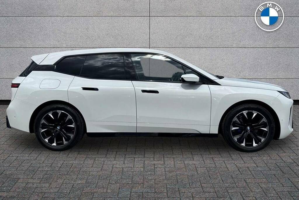 BMW iX 300Kw Xdrive45 M Sport 101Kwh FV75ZFA White #3