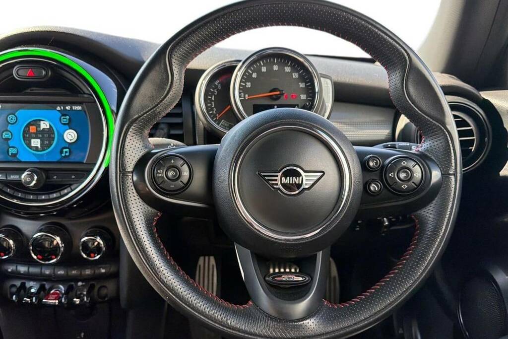Mini Hatch 1.5 Cooper Sport II White #5
