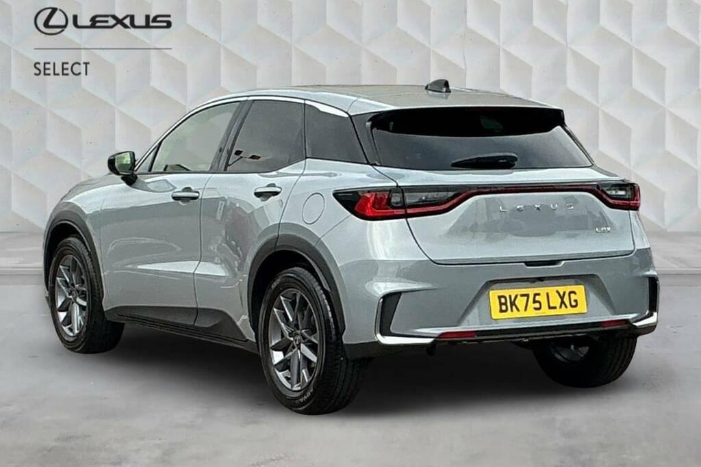 Lexus LBX 1.5 Premium E-cvt Grey #4