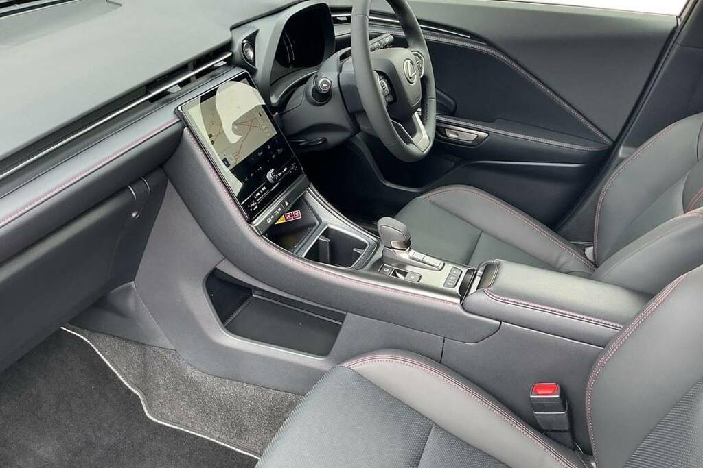 Lexus LBX 1.5 Premium E-cvt Grey #5