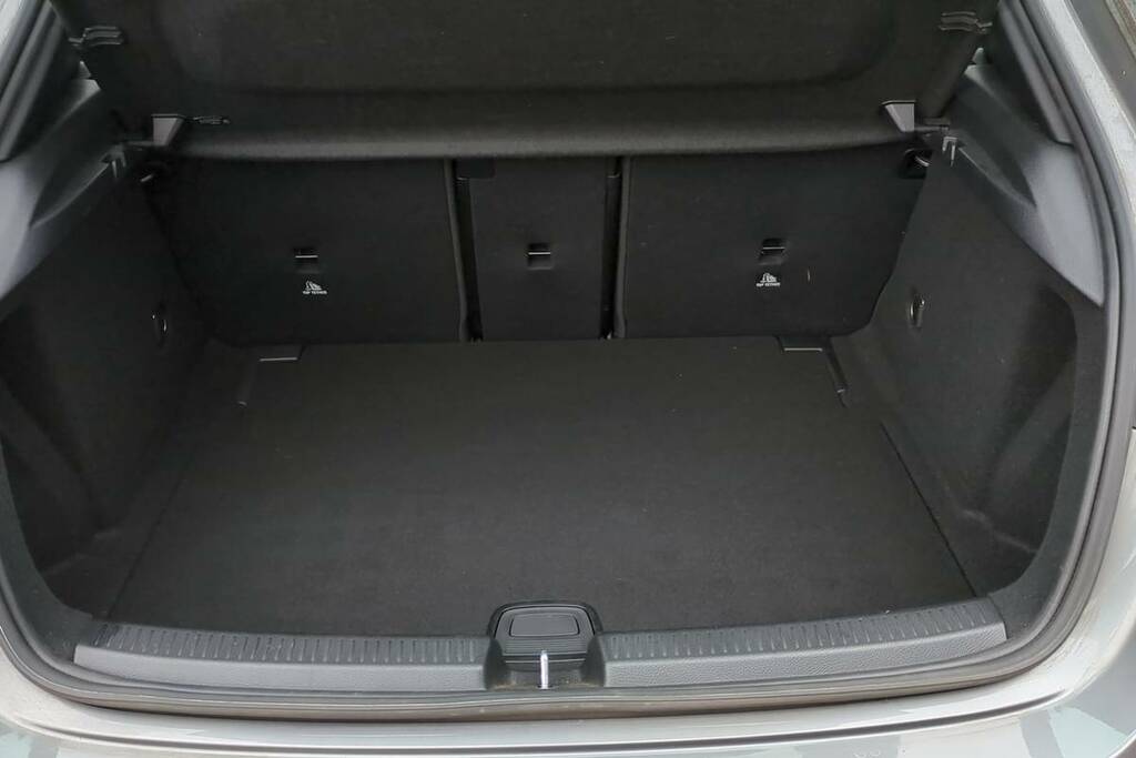 Mercedes-Benz A Class A200d Amg Line Premium Grey #2