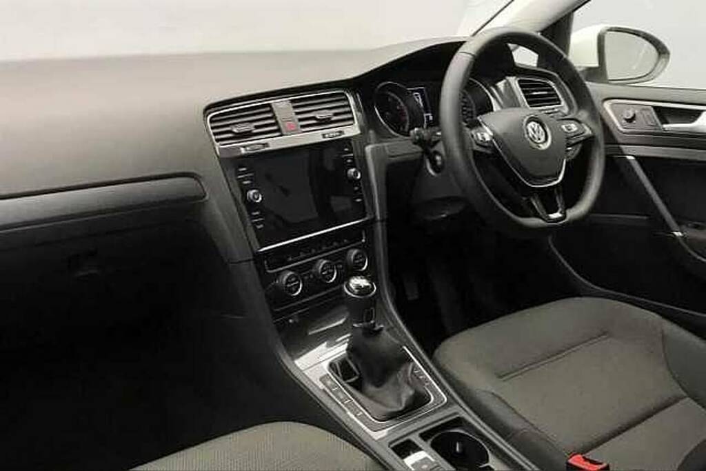 Volkswagen Golf 1.5 Tsi Evo Match Edition GK70GVU White #2