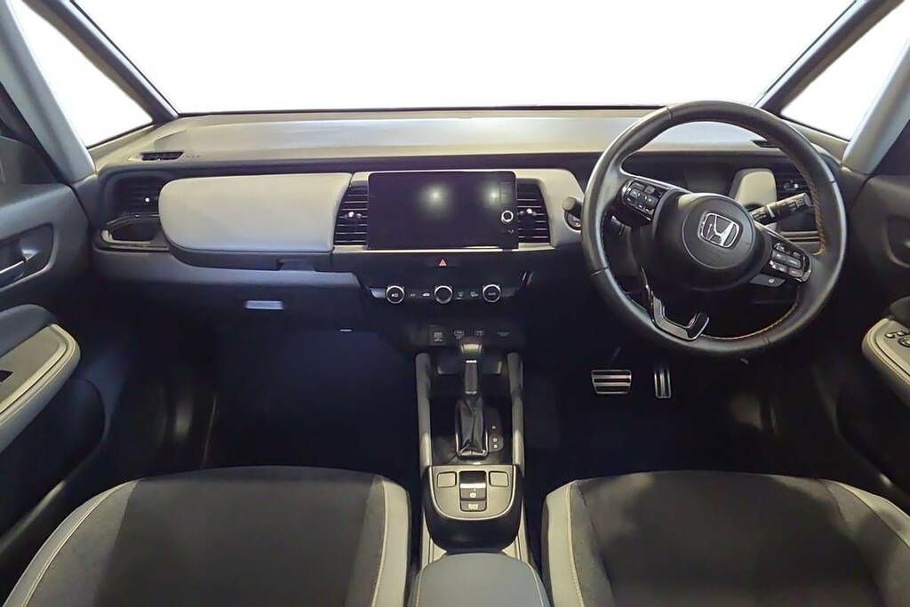 Honda Jazz Advance White #13