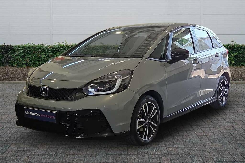 Honda Jazz Advance White #5
