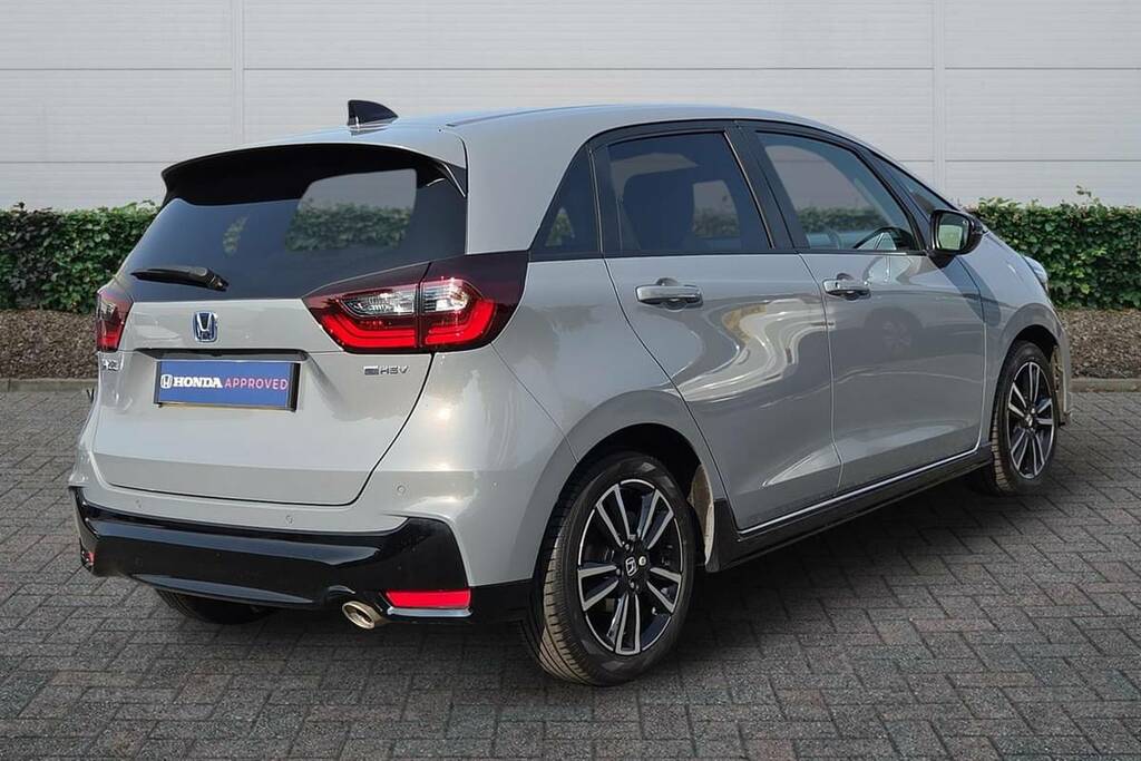 Honda Jazz Advance White #4