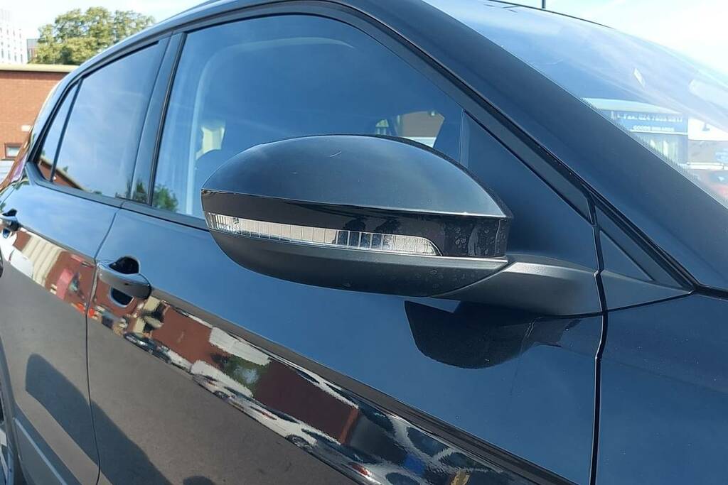Volkswagen T-Cross 1.0 Tsi Match BH26UBE Black #5