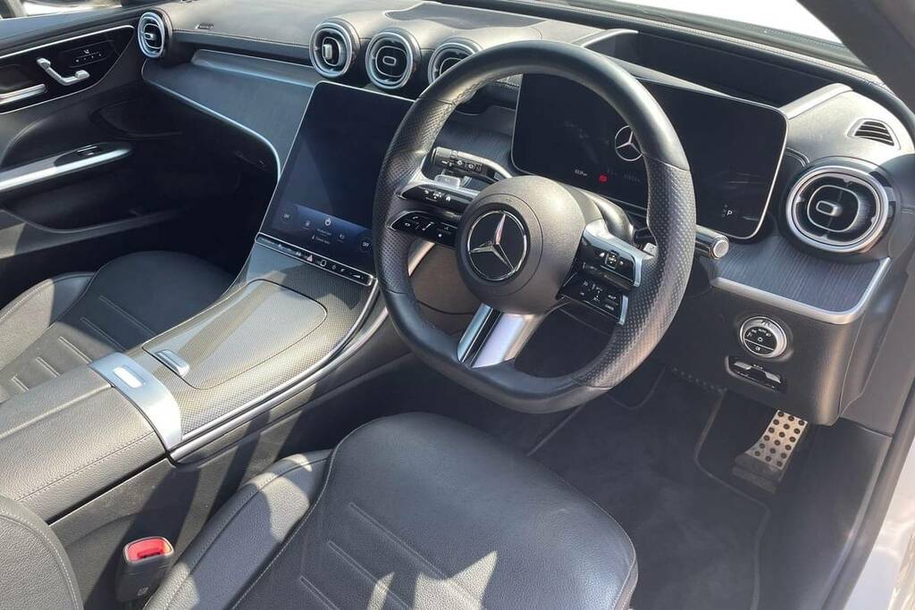Mercedes-Benz C Class C300e Amg Line Premium Plus 9G-tronic FV22FAA White #4