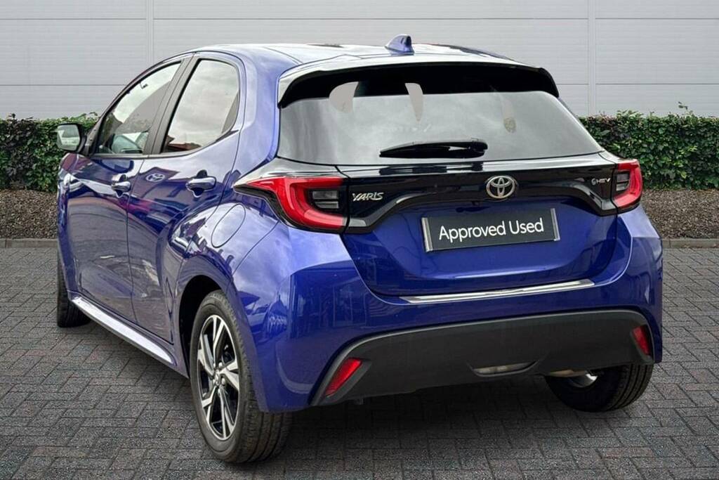 Toyota Yaris 1.5 Hybrid Design Cvt Blue