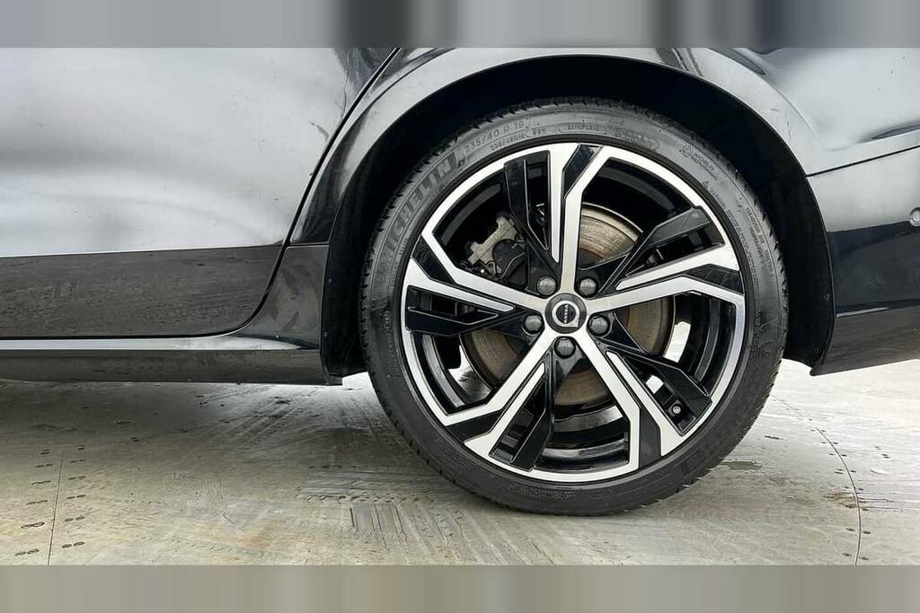 Volvo S60 2.0 T8 455 Recharge Phev Plus Dark Awd Black #4