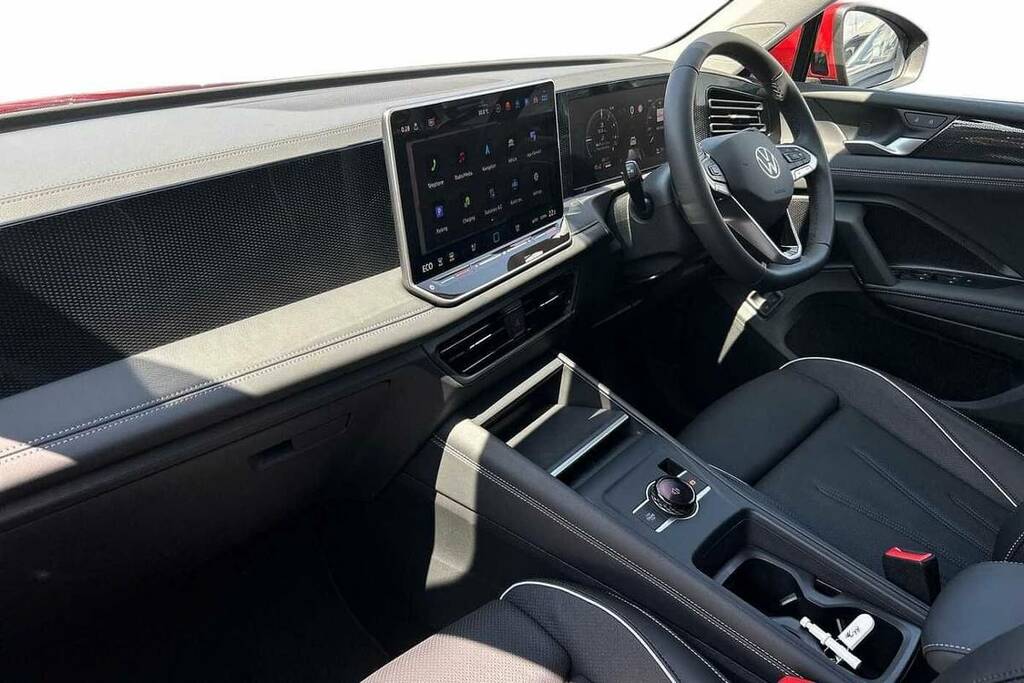 Volkswagen Tiguan 1.5 Tsi Ehybrid Match Dsg VN26WYH Red #2