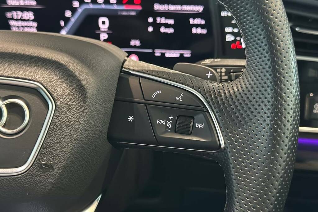 Audi Q8 Sq8 Launch Edition Black #17