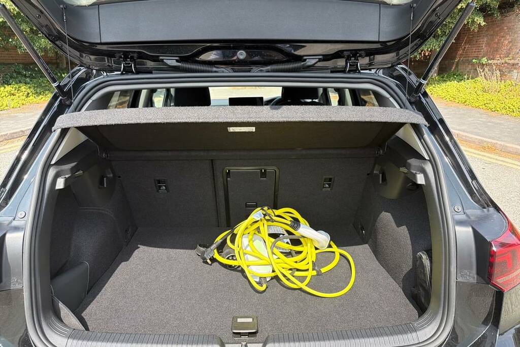 Volkswagen Golf 1.5 Tsi 204 Match Ehybrid Dsg GD25JTZ Black #2