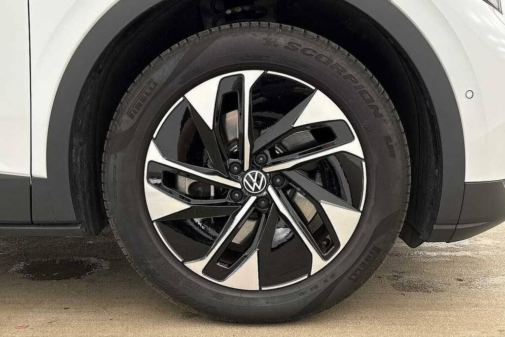 Volkswagen ID.4 210Kw Match Pro 77Kwh White #5