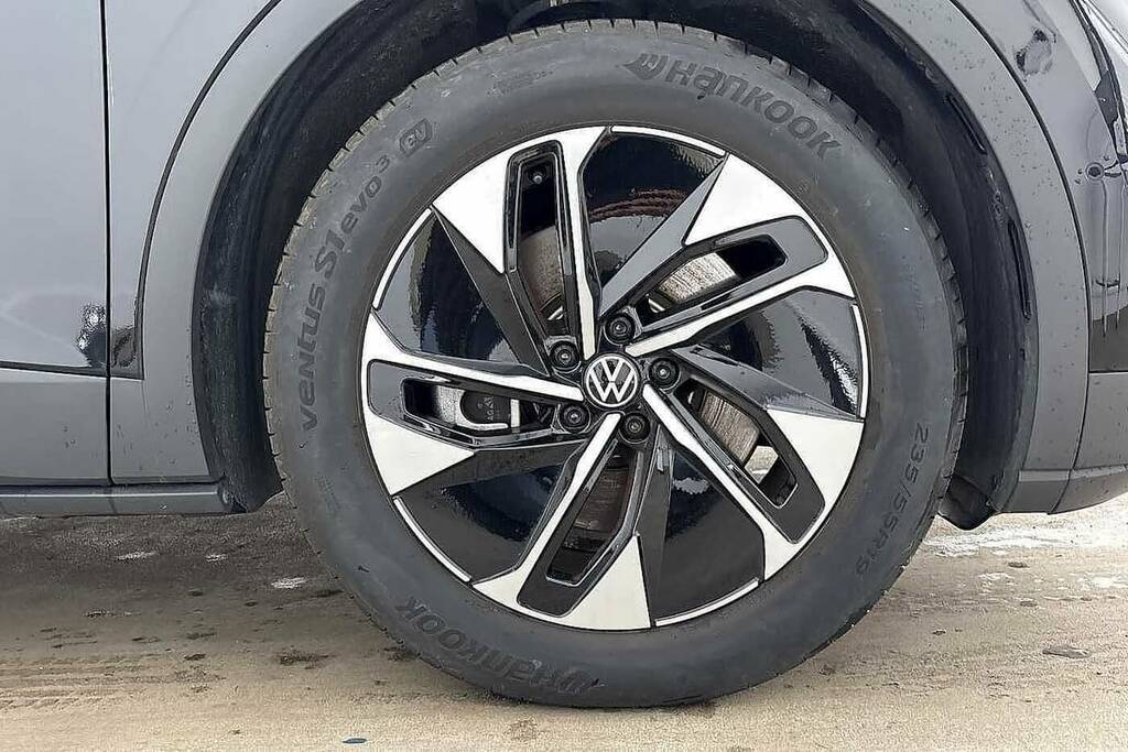 Volkswagen ID.4 210Kw Match Pro 77Kwh Black #5
