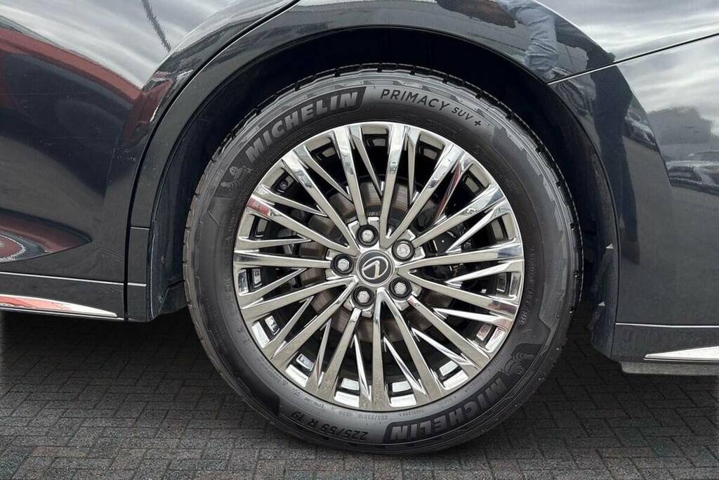 Lexus LM 350H 2.5 Takumi E-cvt 4 Seat Black #6