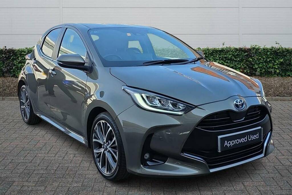 Toyota Yaris 1.5 Hybrid Excel Cvt Brown