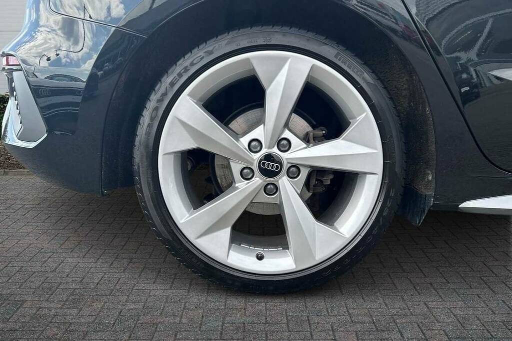 Audi A3 35 Tfsi S Line S Tronic Black #5
