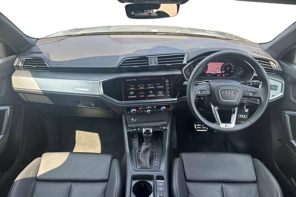 Audi Q3 2L Black Edition Blue #31