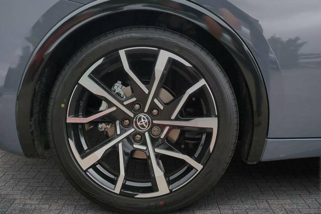 Toyota Prius 2.0 Phev Excel Cvt Grey #6