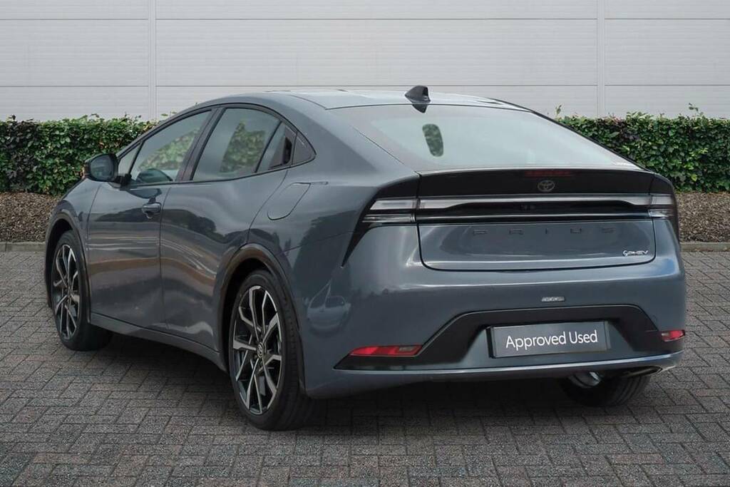 Toyota Prius 2.0 Phev Excel Cvt Grey #2
