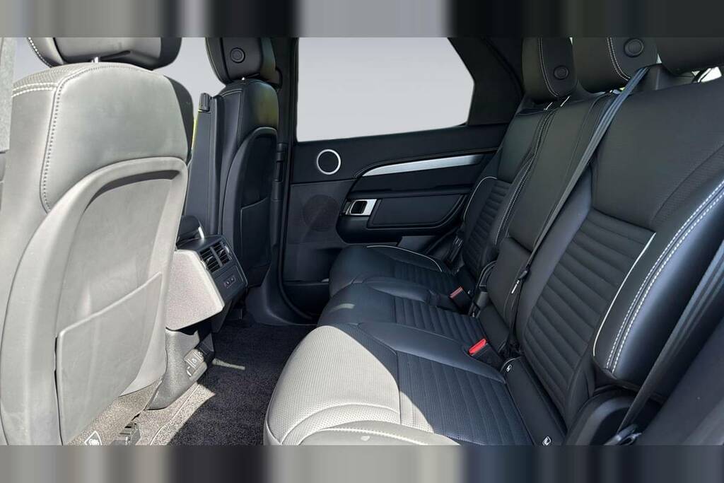 Land Rover Discovery 3.0 D300 Dynamic Hse Grey #4