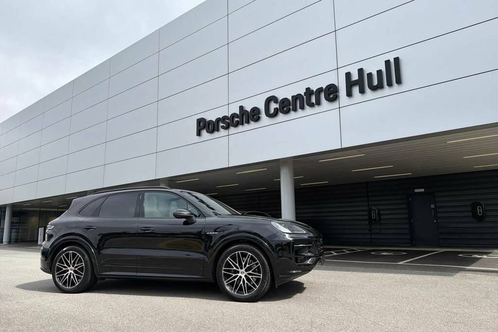 Porsche Cayenne V6 E-hybrid 2025 Grey #49