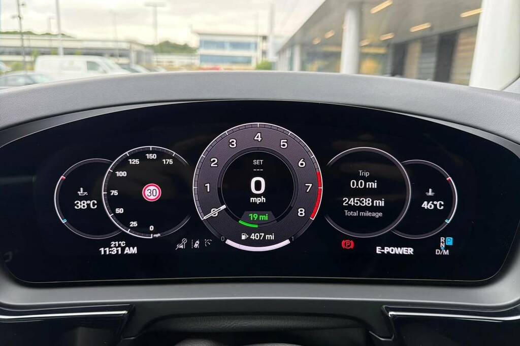 Porsche Cayenne V6 E-hybrid 2025 Grey #16