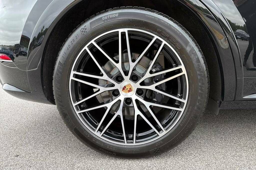 Porsche Cayenne V6 E-hybrid 2025 Grey #12