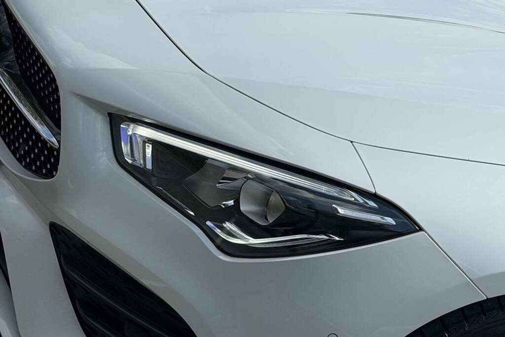 Mercedes-Benz CLA Class 180 Amg Line Executive Tip YH72TLO White #6