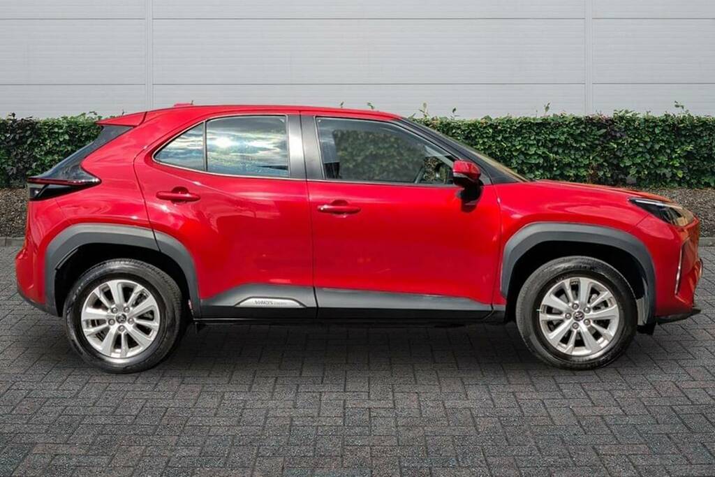 Toyota Yaris Cross 1.5 Hybrid Icon Cvt Red #5