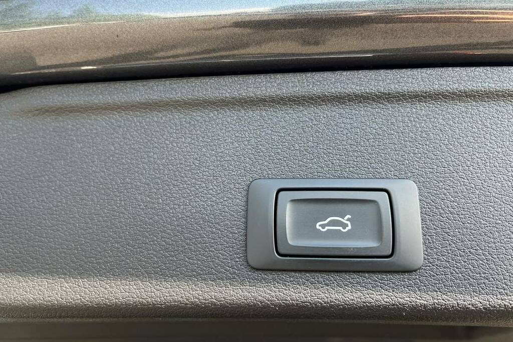 Audi A4 Avant 35 Tfsi Black Edition S Tronic Grey #5