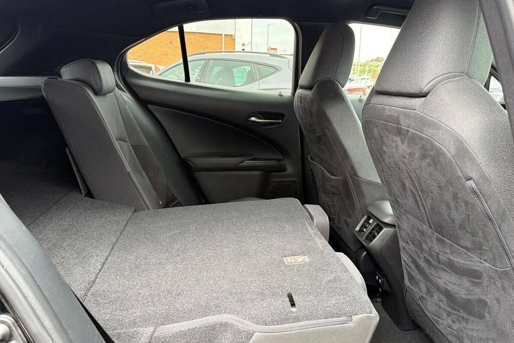 Lexus UX 250H 2.0 Cvt Nav Blue #18