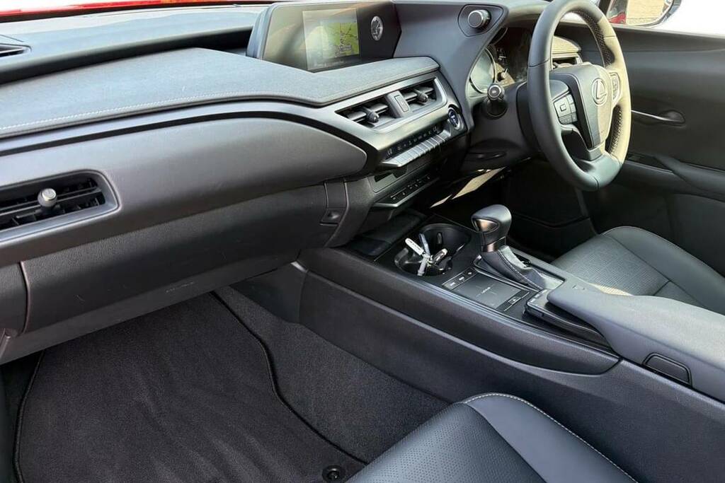 Lexus UX 250H 2.0 Cvt Premium Plus Red #5