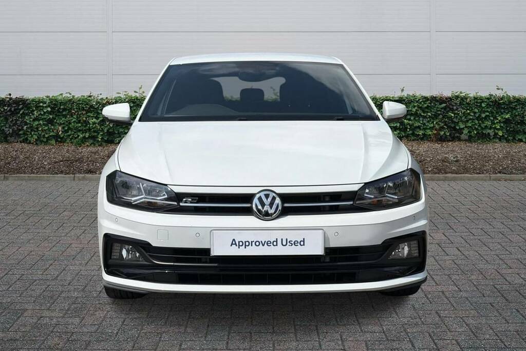 Volkswagen Polo Hatchback White #14