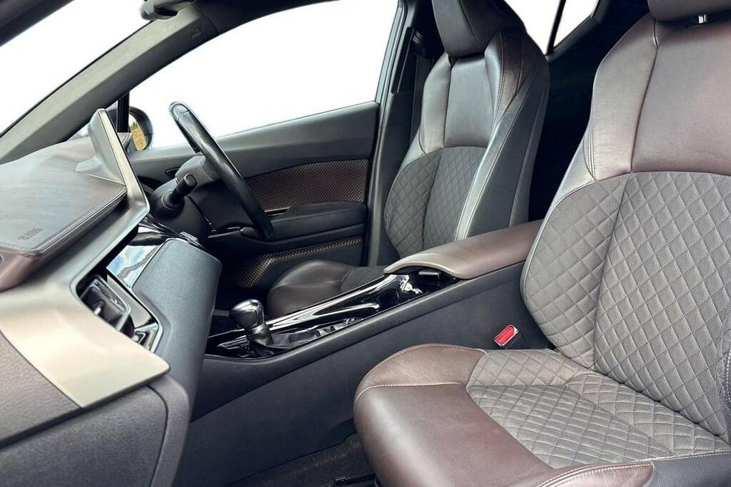 Toyota C-Hr Dynamic Grey #7