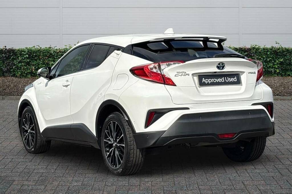 Toyota C-Hr 1.8 Hybrid Excel Cvt White #2