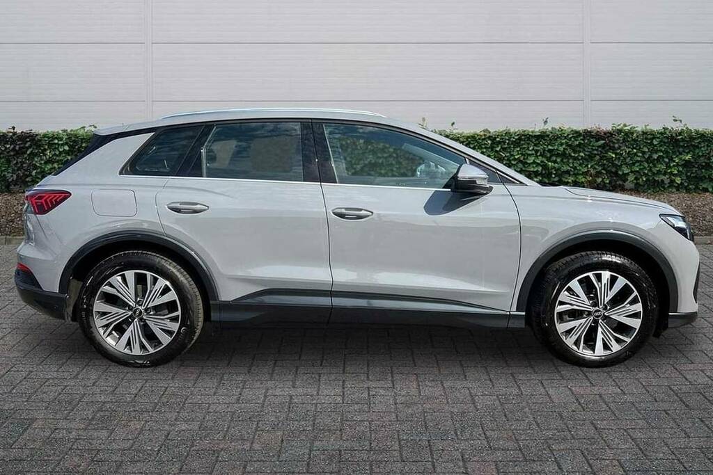 Audi Q4 E Tron 150Kw 40 82Kwh Sport Grey #4