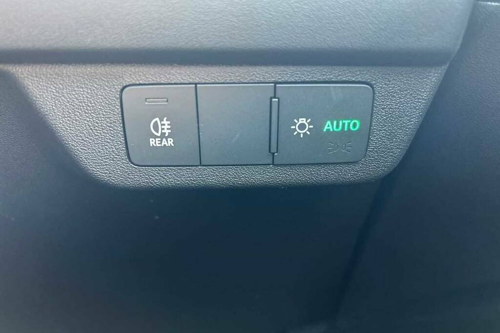 Audi Q4 E Tron 150Kw 40 82Kwh S Line White #20