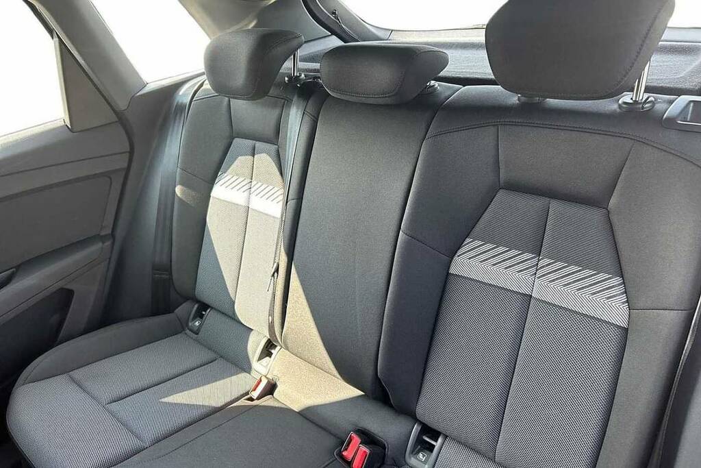 Audi Q4 E Tron 150Kw 40 82Kwh S Line White #10
